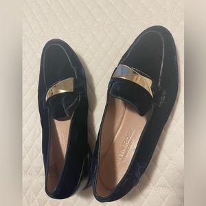 Gorgeous blue velvet Taryn Rose loafers
